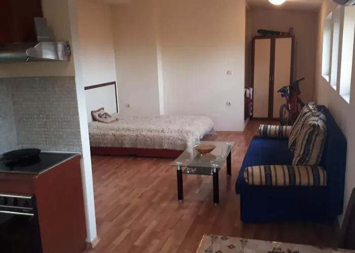 студио в затворен комплекс в гр.банско